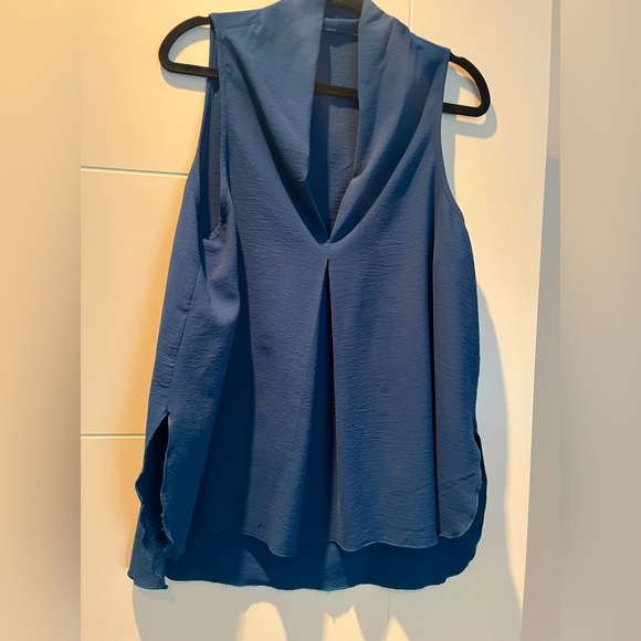 Beautiful Teal blue sleeveless blouse - Picture 1 of 2